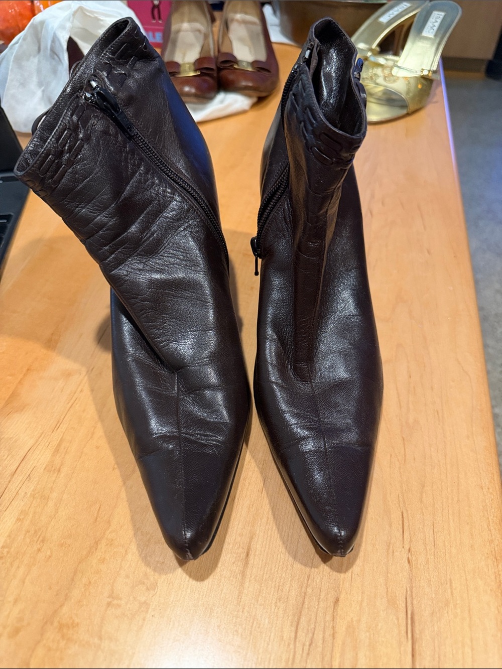Vintage Delman y2k brown leather pointed toe high heel ankle boots size 9.5